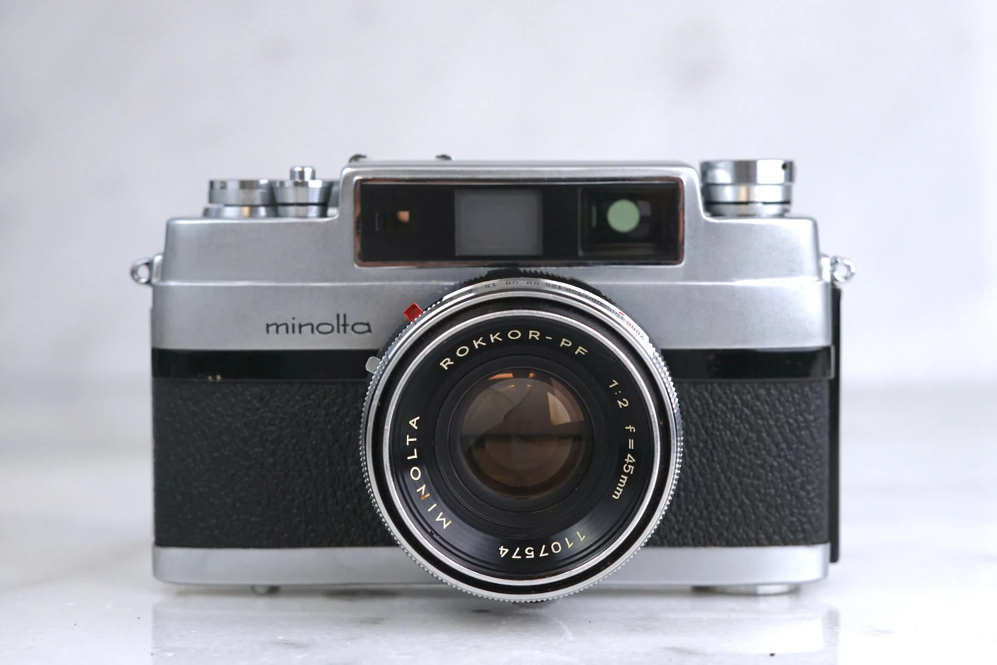 Minolta V2 35mm Rangefinder with 45mm F/2 Rokkor Lens- Fully